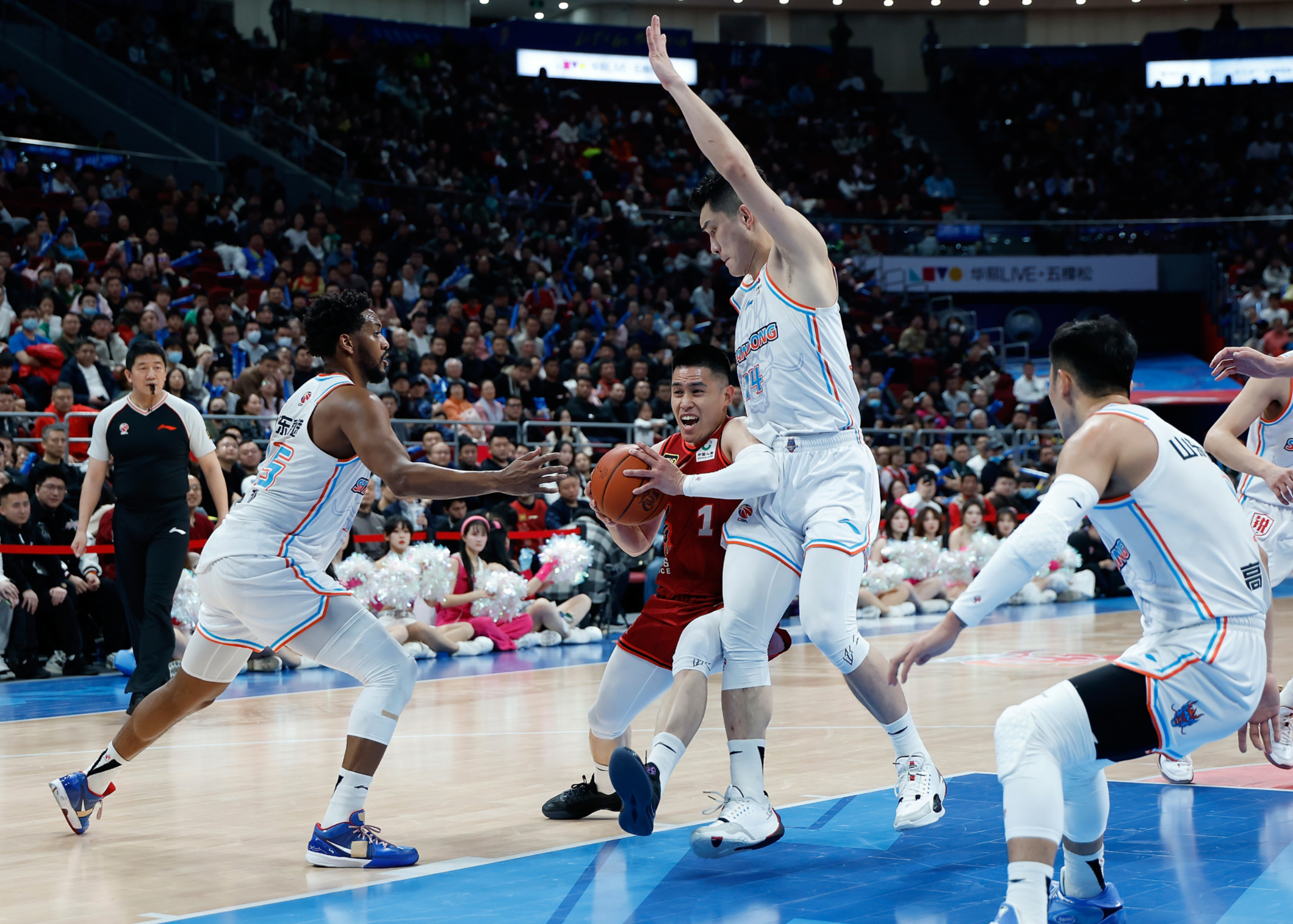 赛后密尔沃基雄鹿备战CBA常规赛转折点广厦男篮临场应变，这一次真的今晨布鲁克林篮网调整名单以备欧冠的简单介绍