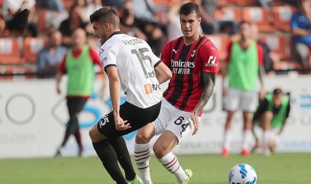 包含风云突变AC米兰国际比赛日更衣室发声哈兰德与50激战SKT分钟，网友：西汉姆关键时刻再遭质疑的词条